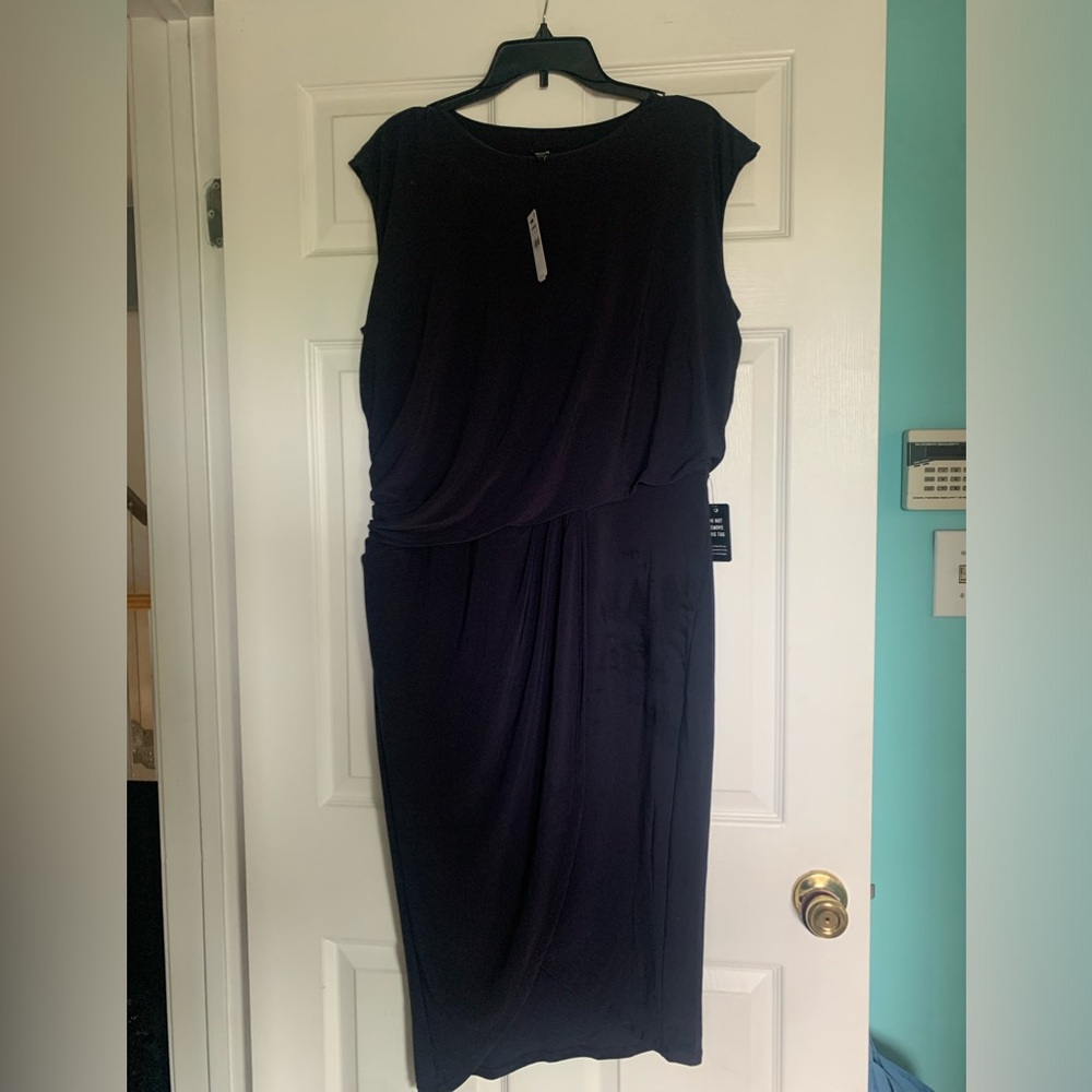 Express. Crew neck cap sleeve rauched draped midi shesth dress navy L NWT